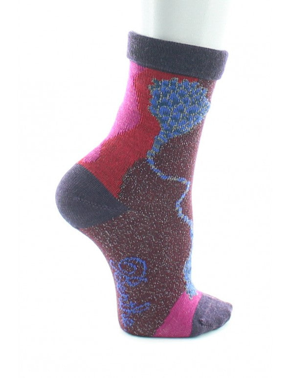 Children's socks with thistle pattern